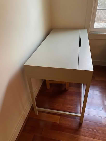 Photo of free Ikea Alex desk (Near Alhambra Park in SP) #1