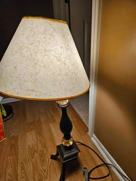 Photo of free Lamp that needs some TLC (13 1/2 and Farmington) #2