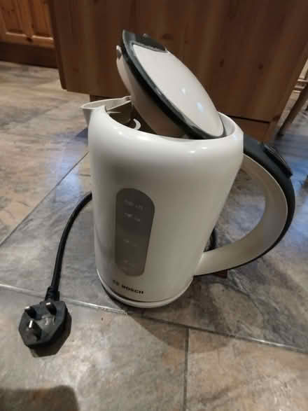 Photo of free Bosch kettle - WS5 (Yew Tree WS5) #1