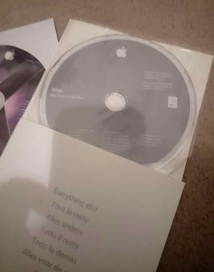 Photo of free Old Mac os install disc (Southend-on-sea SS1) #2