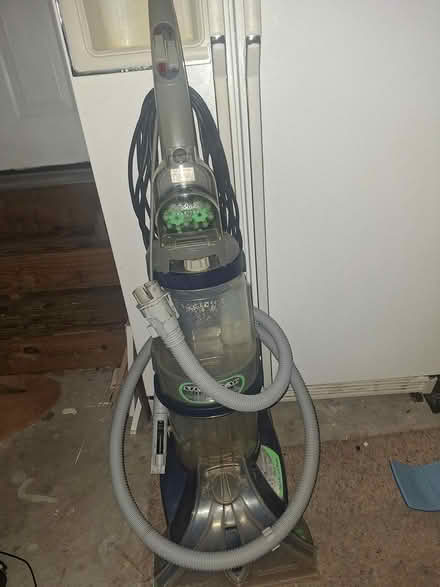 Photo of free Steam vac, needs repair (Holly Springs, on Fuquay side) #1