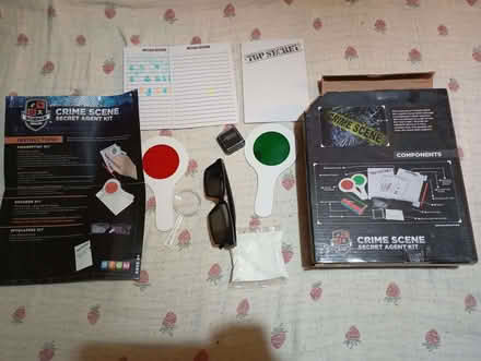 Photo of free Crime scene secret agent kit (Slade Green DA8) #1