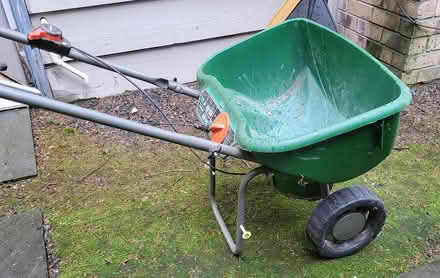 Photo of free Scotts Turf Builder Spreader (Bellevue-Redmond) #3