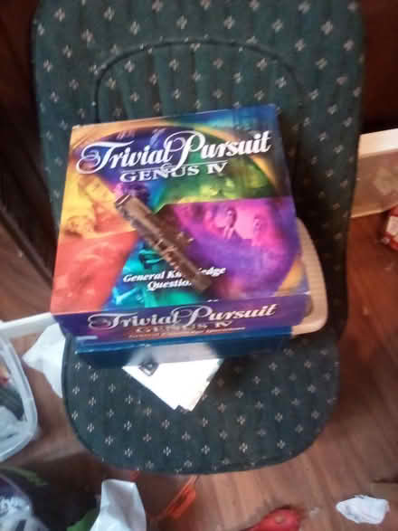 Photo of free Trivia pursuit. Please take both (Lakewood, near St Clares) #2