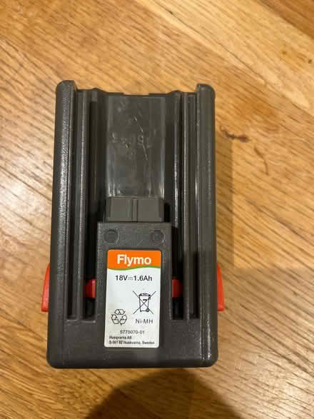 Photo of Flymo 18v battery charger (Heston) #3