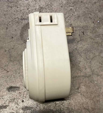 Photo of free outlet timer (Fremont-Sundale/28 Palms) #2