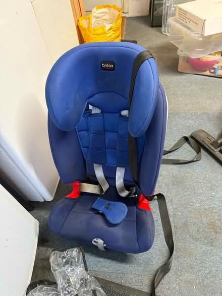 Photo of free Forward facing car seat (GU11) #1