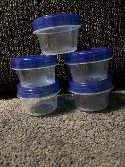 Photo of free 4 oz plastic containers (Wayne) #1