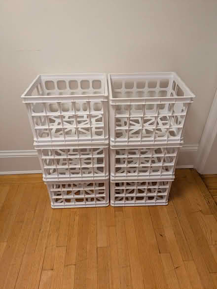 Photo of free 6 plastic crates (stackable) (10011) #3