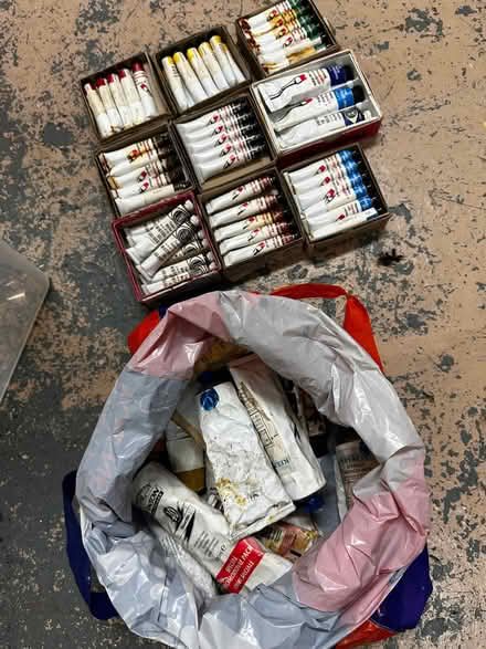 Photo of free Oil paints (Spalding PE11) #1