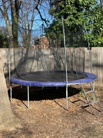 Photo of free Trampoline (Aurora Hills (Arlington)) #2