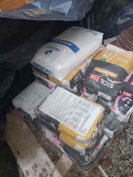 Photo of free Bags of lime mortar (Headingley LS6) #1