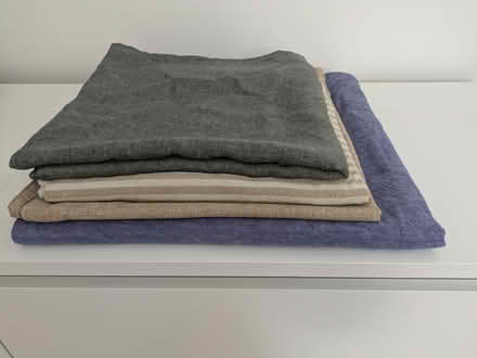 Photo of free Four square table cloths (10011) #2