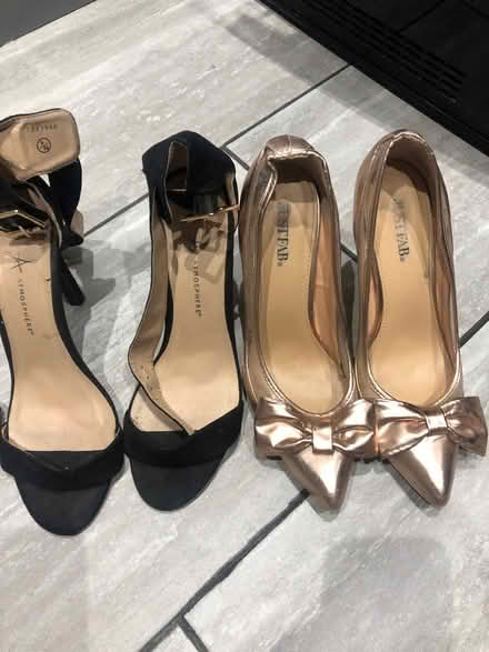 Photo of free 4 Pairs of ladies heels 6 (Spencers wood) #4