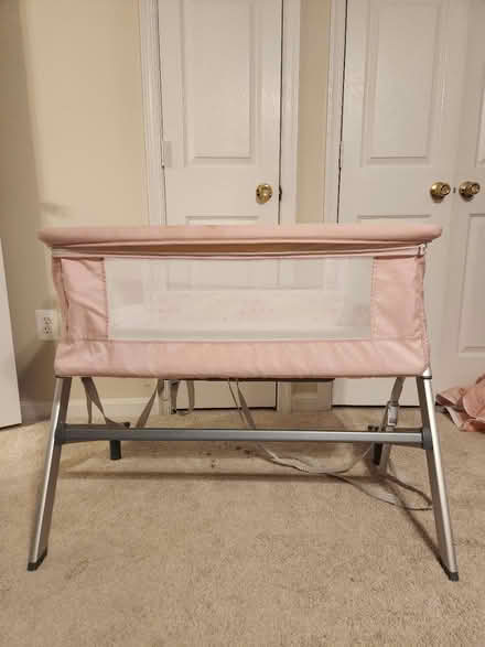 Photo of free Dream on me bassinet (Catonsville) #2