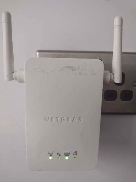 Photo of free WiFi Range extender (Pokesdown BH5) #1