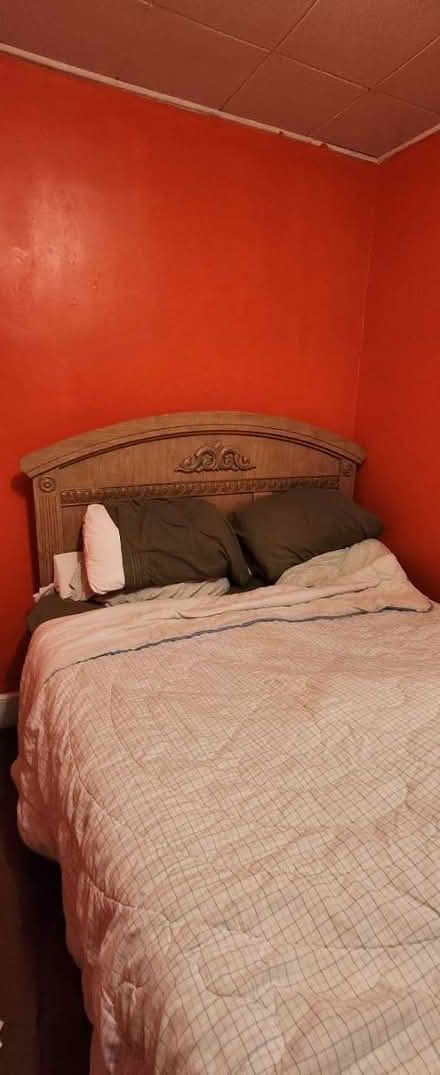 Photo of free Queen Bedroom Set (Fair Lawn, NJ) #3