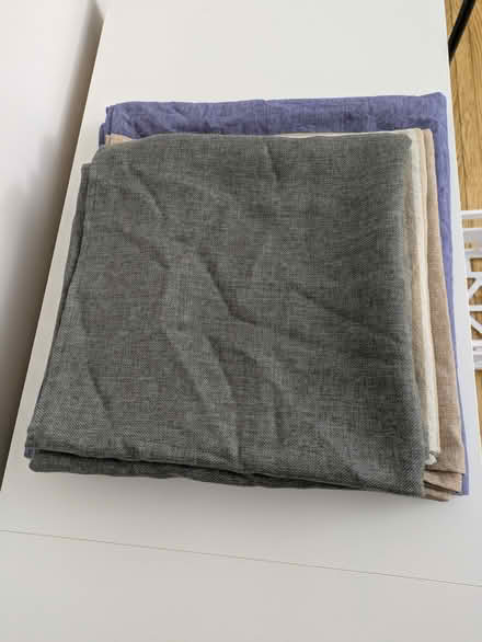 Photo of free Four square table cloths (10011) #1