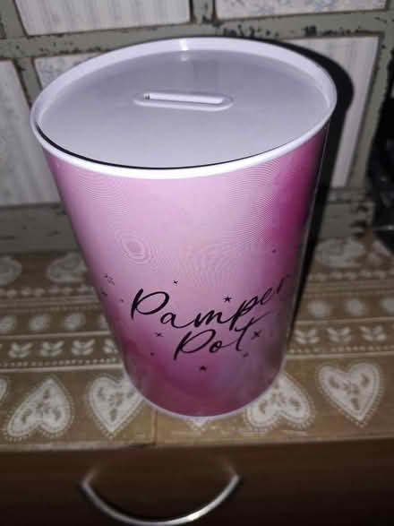 Photo of free Money saving tin (Braintree CM7) #2