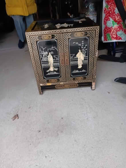 Photo of free oriental chest (northwest westland.) #1