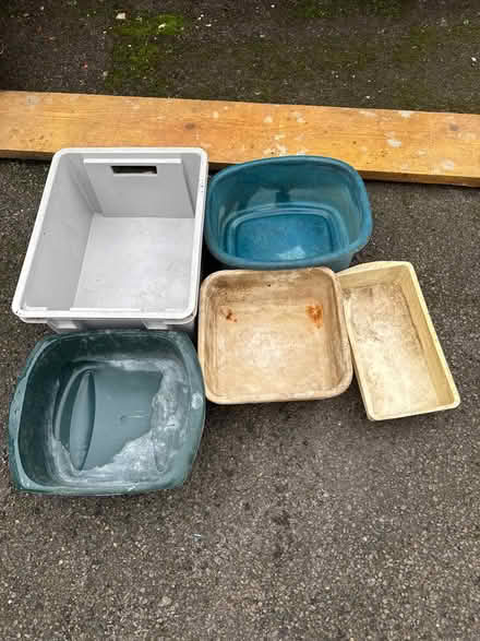 Photo of free Plastic containers (HP16) #1