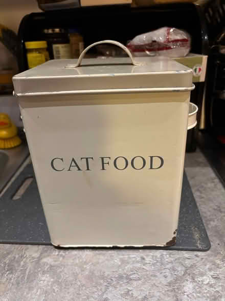 Photo of free Cat food tin (BS3 bedminster) #1