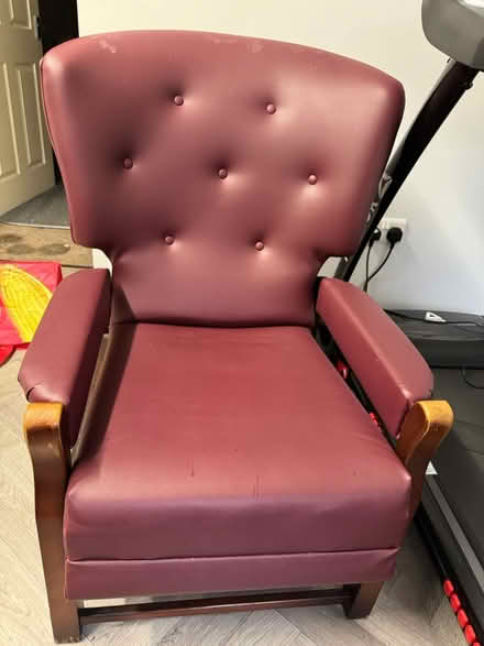 Photo of free Reclinable Chair (Scunthorpe DN15) #2