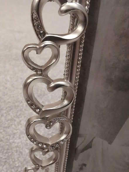 Photo of free Silver heart picture frame (PO16) #2