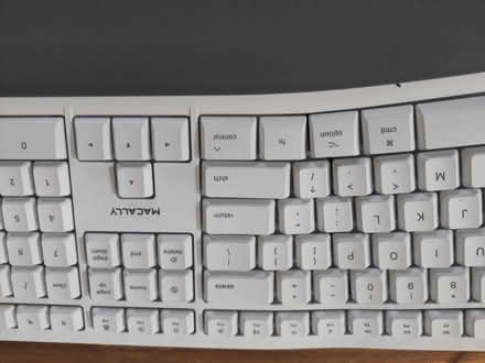 Photo of free Ergonomic wired keyboard (Brooklyn, Flatbush) #1