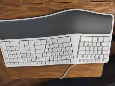 Photo of free Ergonomic wired keyboard (Brooklyn, Flatbush) #3