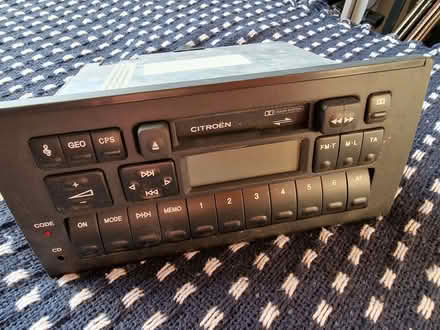 Photo of free Citroen Xantia Series 1 Radio Cassette Player (New Greens AL3) #1