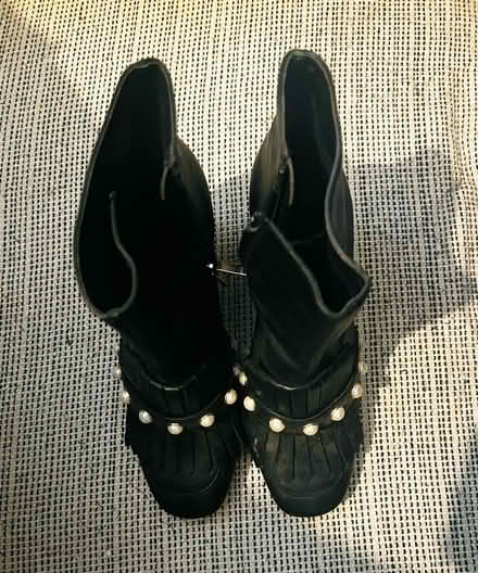 Photo of free Black boots 7UK (E2) #1