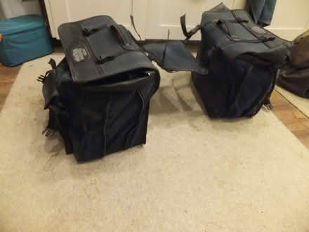 Photo of free oxford lifetime luggage (No2) (Park North SN3) #1