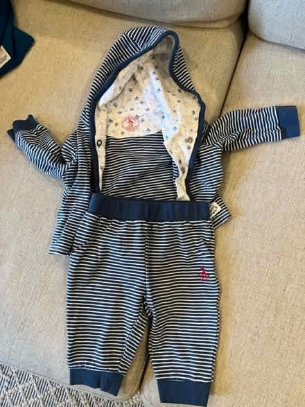 Photo of free Infant clothing (Hamilton Heights) #4