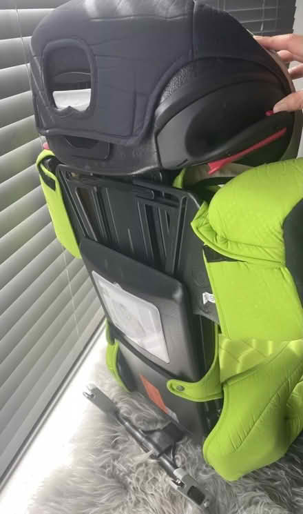 Photo of free Children car seat (EN5 5AY) #1