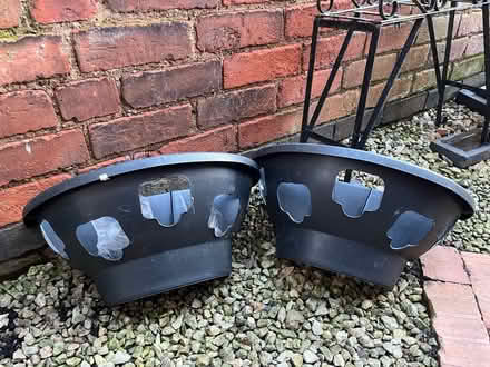 Photo of free Garden Wall Trough Basket (Loughborough LE11) #1