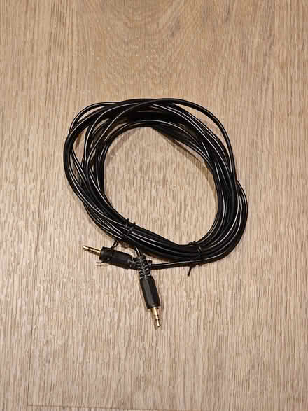 Photo of free 3.2m 3.5mm audio lead (Bengeo SG14) #1