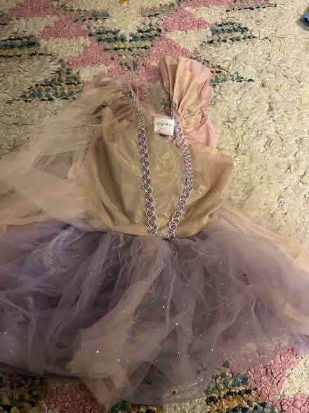 Photo of free Dress up Costumes size 3/4/5 (Soho) #4