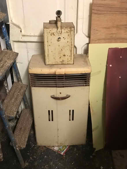 Photo of free Paraffin Heater - 2 burners - & Can (Chichester nr. Theatre) #1