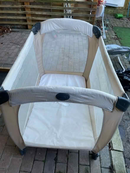 Photo of free Graco Travel Cot grey (Se279) #2