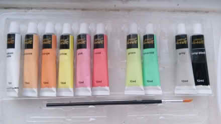 Photo of free Acrylic painting set (Lenton NG7) #3