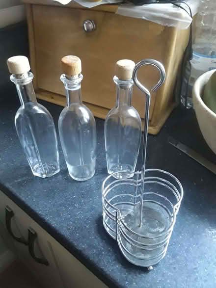 Photo of free Oil and vinegar set (London Rd, HW HP11) #2