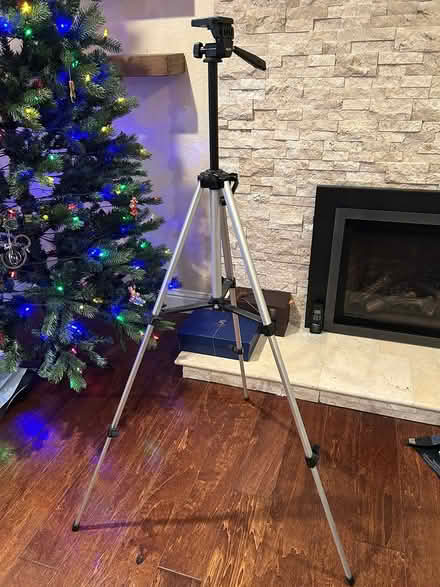 Photo of free Kodak Tripod - partially broken (Sunnyvale - Homestead/Mary) #1