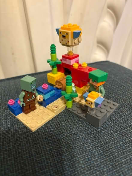 Photo of free Lego Minecraft Set (South End) #1