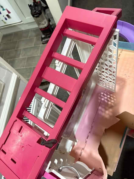 Photo of free Barbie dreamhouse (Katherines CM19) #3