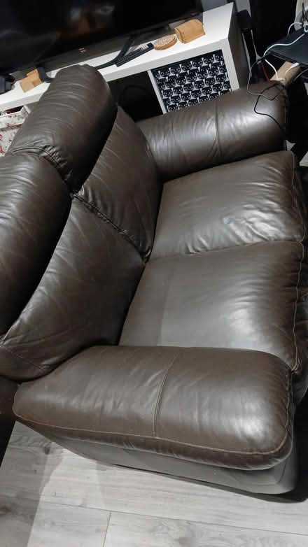 Photo of free Leather sofas 3&2 (Nuneaton CV10) #3