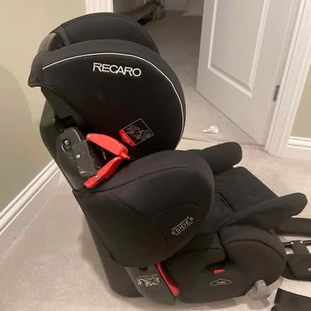 Photo of free Recaro Young Sport Hero Car Seat (Gosfield CO9) #4