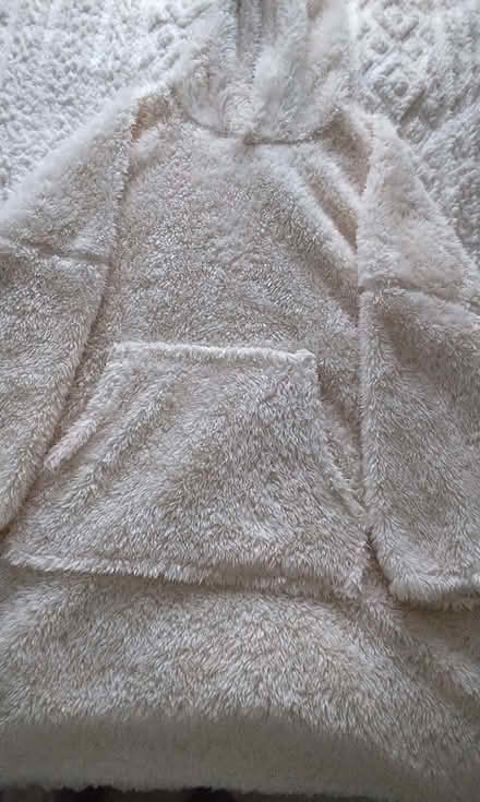 Photo of free One Size Teddy Fleece Poncho Hoddie (Anchorsholme FY5) #1