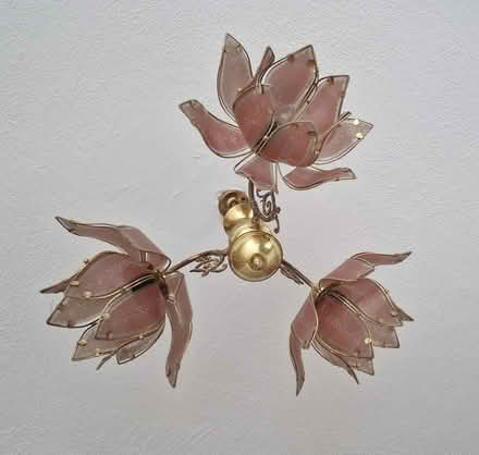 Photo of free Chandelier/ light (Hutchesontown Court G5) #2