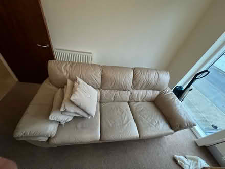 Photo of free Sofa (HA3) #3